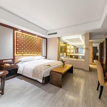 King Royal Hotel Yunfu Ngoại thất bức ảnh