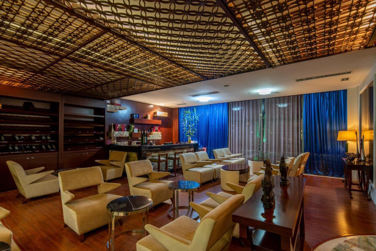 King Royal Hotel Yunfu Ngoại thất bức ảnh