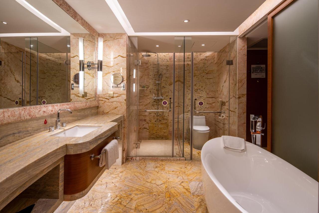 King Royal Hotel Yunfu Ngoại thất bức ảnh