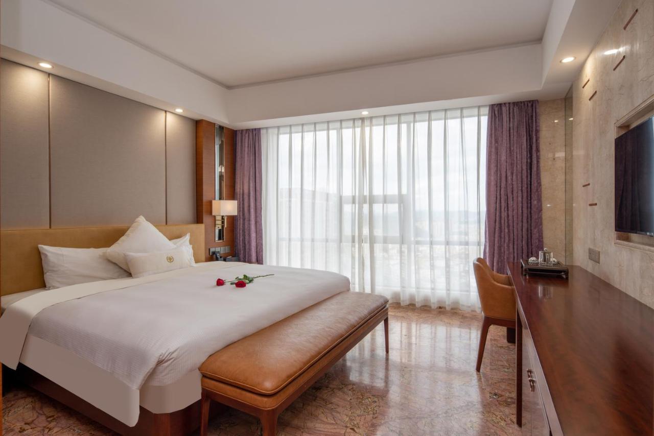 King Royal Hotel Yunfu Ngoại thất bức ảnh