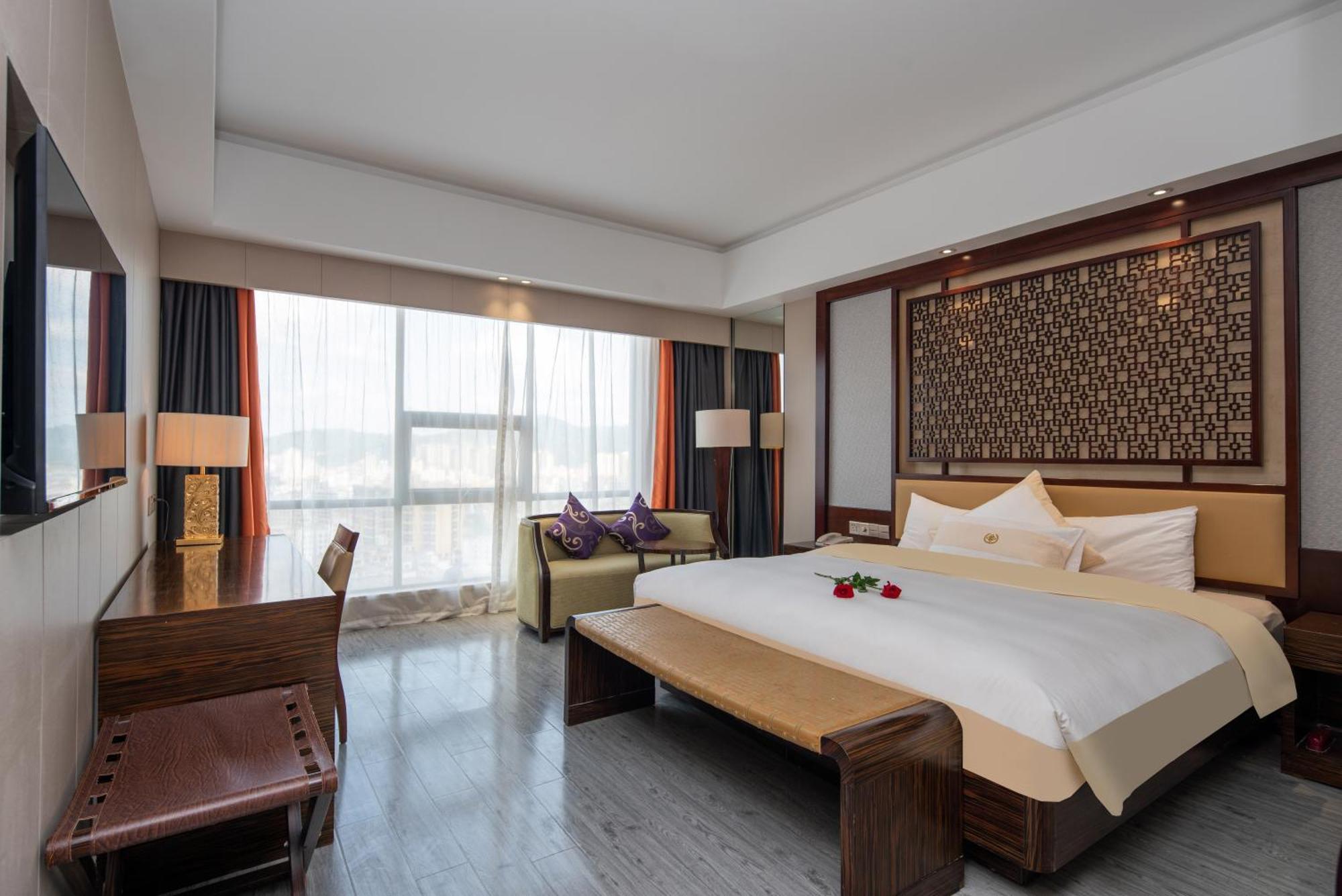 King Royal Hotel Yunfu Ngoại thất bức ảnh