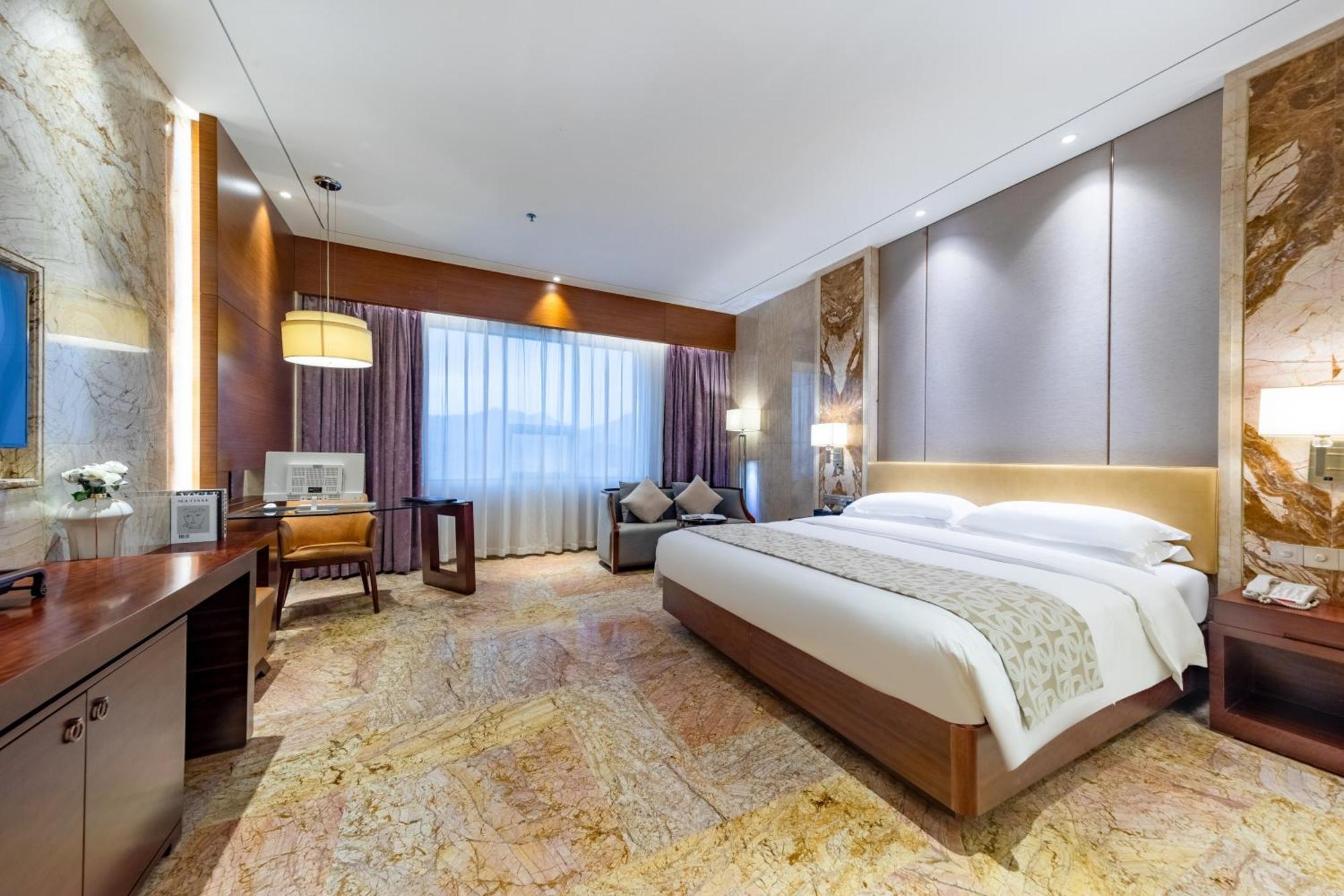 King Royal Hotel Yunfu Ngoại thất bức ảnh