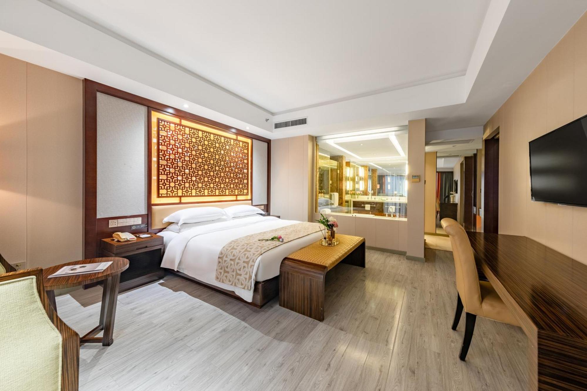 King Royal Hotel Yunfu Ngoại thất bức ảnh