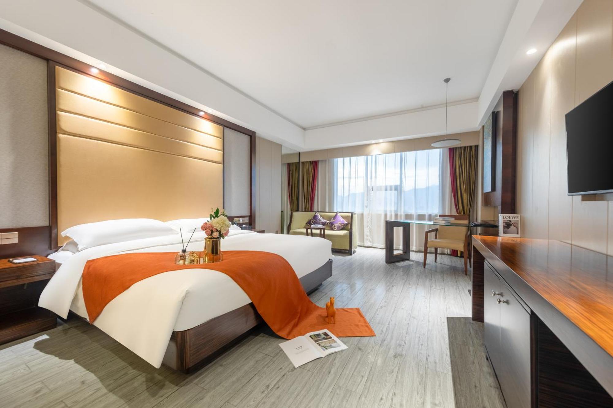 King Royal Hotel Yunfu Ngoại thất bức ảnh