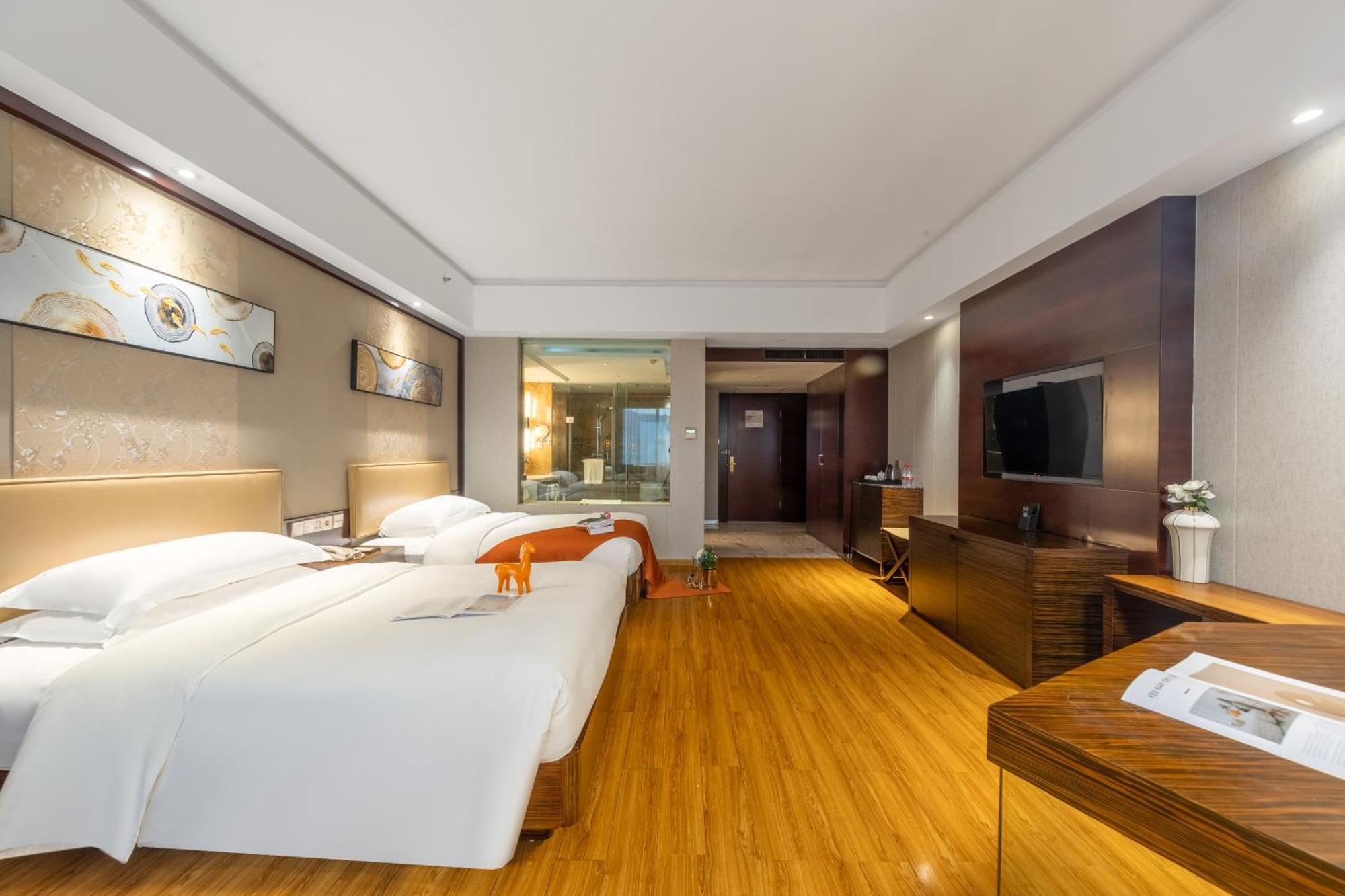 King Royal Hotel Yunfu Ngoại thất bức ảnh