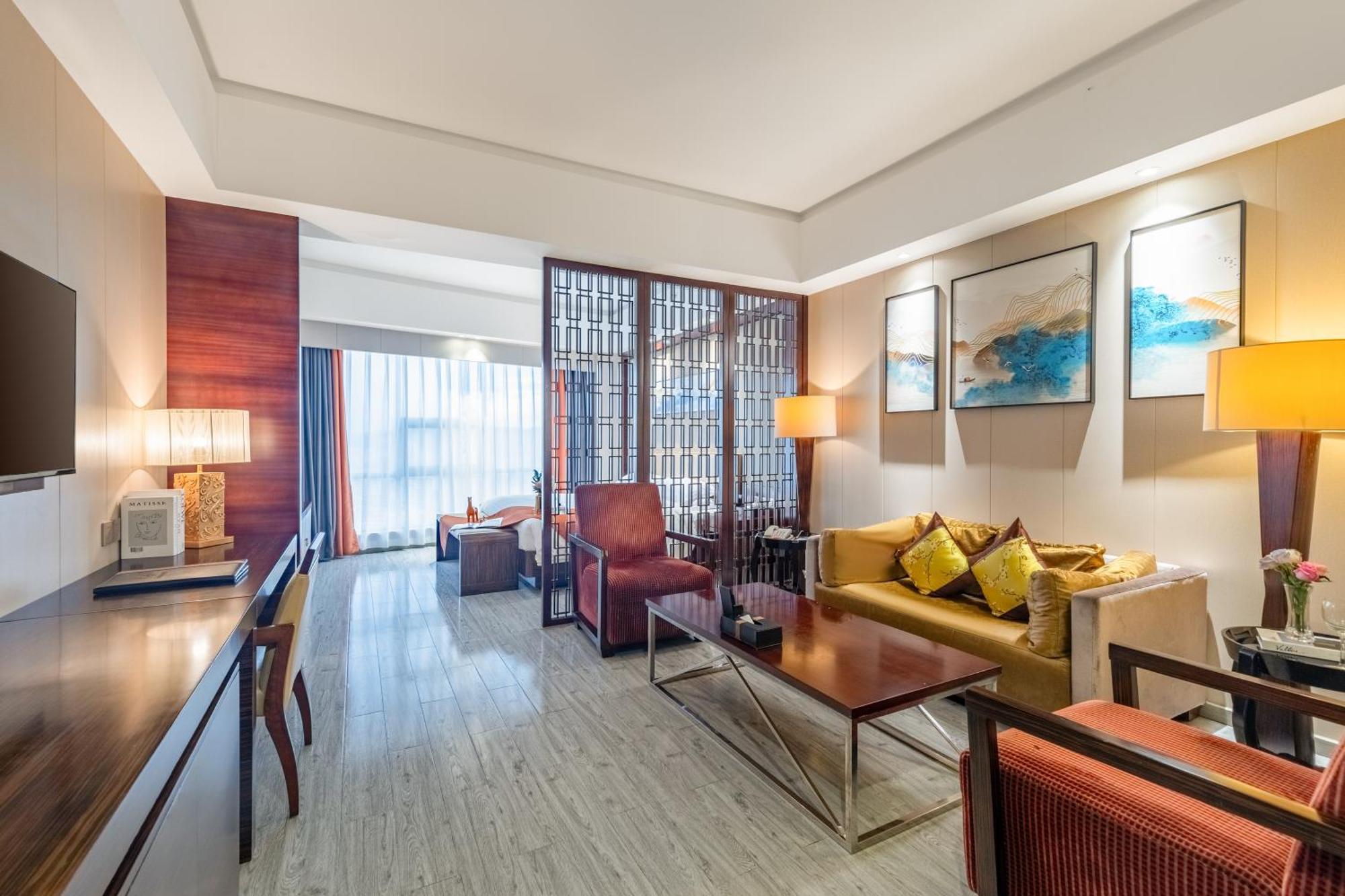 King Royal Hotel Yunfu Ngoại thất bức ảnh